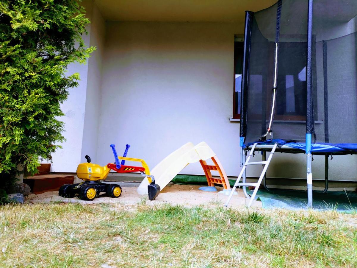 Komfortowy Apartament Dwupokojowy Z Tarasem I Garaz Ustka Dış mekan fotoğraf